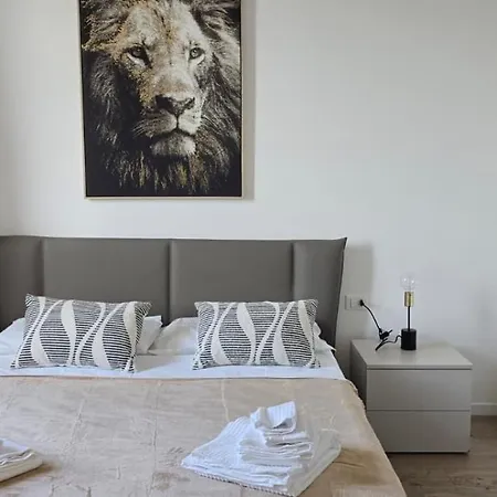 Apartamento Al Porto S I C U R O Trieste